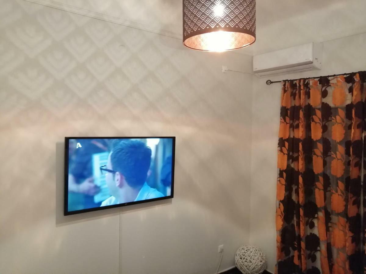 Alexandras Metro Studio&200Mbps Афины Экстерьер фото